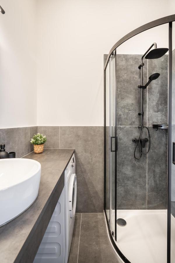A62 - Akacfa Street Central Residence - Best Location By Bqa Будапеща Екстериор снимка