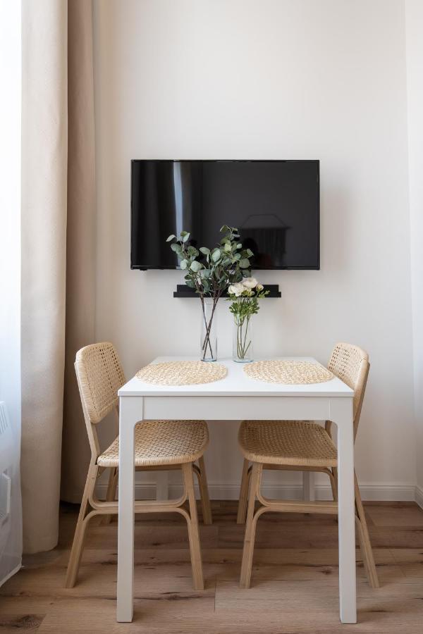 A62 - Akacfa Street Central Residence - Best Location By Bqa Будапеща Екстериор снимка
