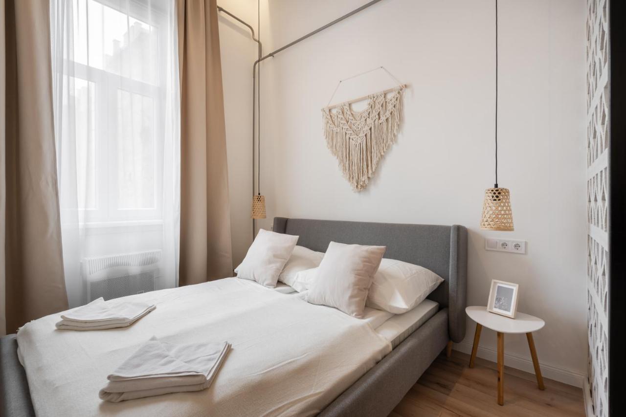 A62 - Akacfa Street Central Residence - Best Location By Bqa Будапеща Екстериор снимка